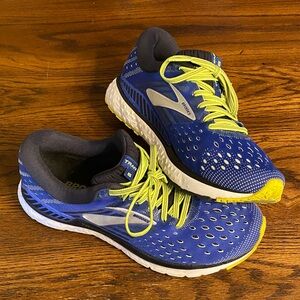 Brooks Women’s Transcend 6